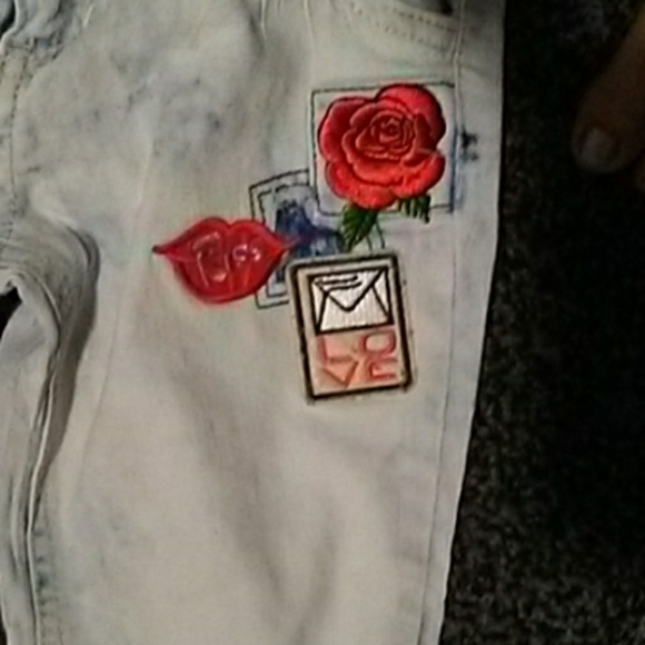 Jeans - Picture 3 of 4